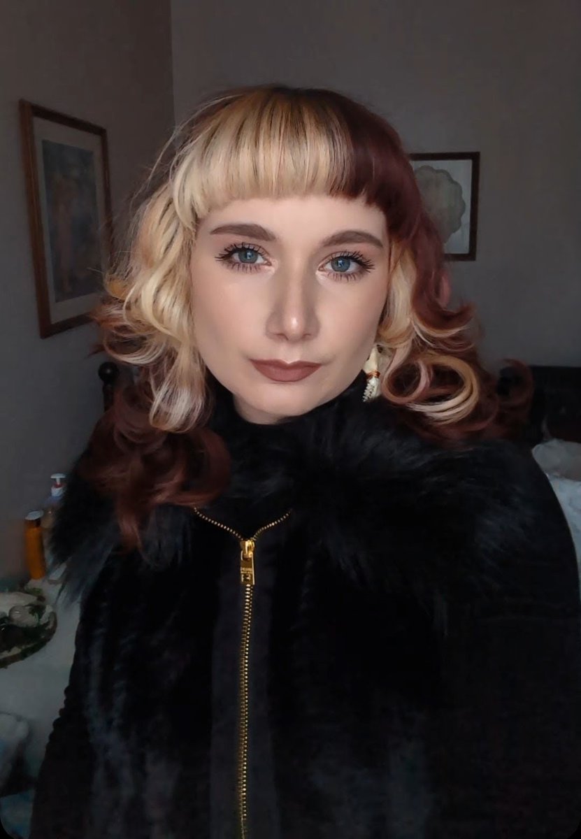 daddysauron_'s tweet image. I'll do another because work will be boring today 
✧･ﾟ: *✧･ﾟ:*

❀ 30 / 18+
❀ anime
❀ nature / oddities 
❀ the lord of the rings 
❀ horror
❀ I make jewelry out of bones 
#mootshunt #promotwt