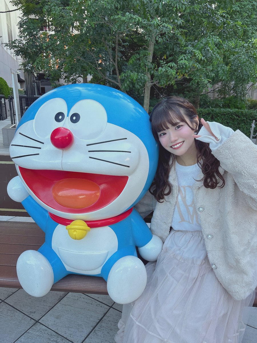 とらちゃん様 おはよう🐱 みてみて！ダイバーシティの入口にドラちゃんがいたの