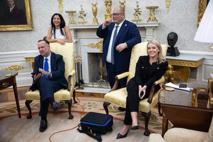 Agenzia_Ansa's tweet image. Presto la Groenlandia, post su X dagli Usa suscita la reazione dell'ambasciatore danese. Podcaster e moglie del consigliere di Trump pubblica una cartina con la bandiera americana #ANSA ansa.it/sito/notizie/m…