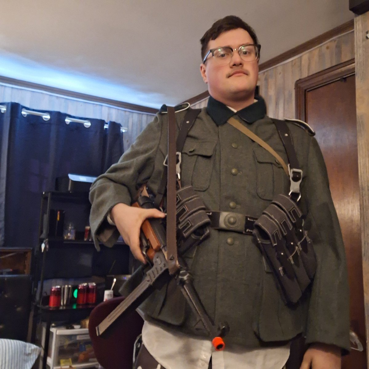 ken_medic's tweet photo. AIRSOFT
My German kit so far. All i need left is a M36 Cap, M38 Stalthalm, M40 Trousers, Marching Boots, as well as the basic medals (iron cross 2nd class ribbon, Ost Front Ribbon, Wound Badge, Close Combat Clasp 3rd, Assault Badge 2nd) https://t.co/aJcUT8nr4S