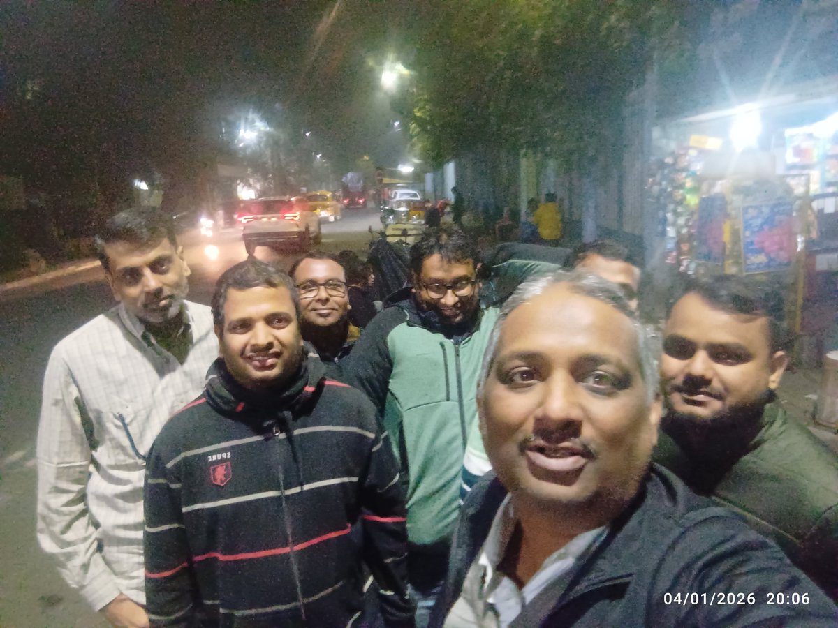 HridayaNFH's tweet photo. Today's weekly meeting pic . We conduct Sunday weekly victim to help victimised men suffering from false matrimonial cases at Rabindra Sarobar park,Gate no.5 , from 5 pm onward.#justiceformen #MensLifeMatterToo #menshelp
#justiceforatulsubhash https://t.co/8jUr0nXEkk