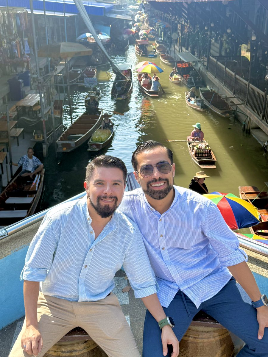 Paseos y sensaciones… #enpareja #vacaciones2026 #mercadoflotante #tailandia #peacitofakito