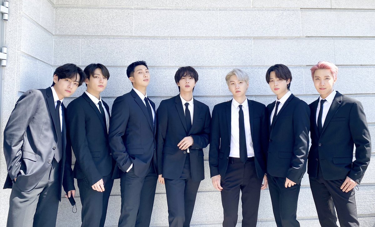 BTS_613Ari's tweet photo. BTSの覚えておきたい今後のスケジュール🗓️

1/14 0:00 公演案内＆ツアー日程 発表
1/16 11:00 アルバム予約開始
3/20 13:00 アルバムリリース

14日の詳細発表とともに、プロモ日程、コンセプトフォト、収録曲、タイトル曲などが順次公開されると思われます😭

詳細はこちら▼
https://t.co/n3df9kHFjx https://t.co/QRrN5O0zy4