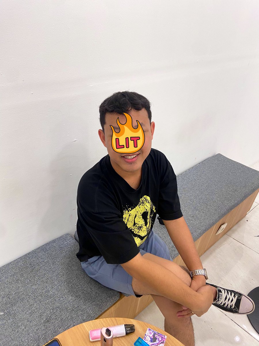 LookingLtr's tweet image. selain tampil ganteng, weekend ini kamu udah ngapain aja ? #GayJogja