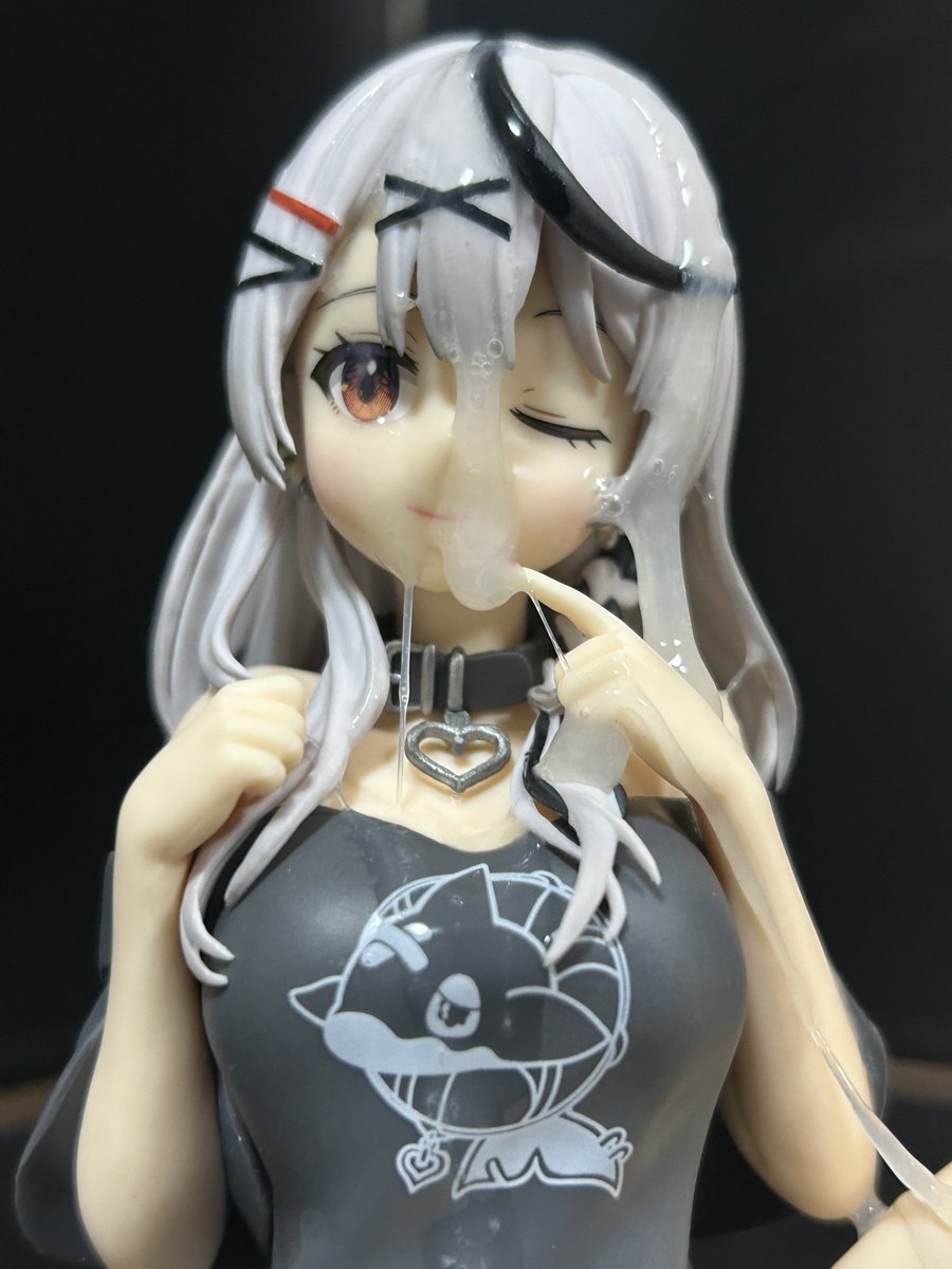 ssooffDoroooli's tweet photo. かけぞめはskmtに。

やはり足だね。
足というか脚に。
うん眩しくて存在感のある脚。

＃フィギュ���ぶっかけ https://t.co/raZFO8eOpS