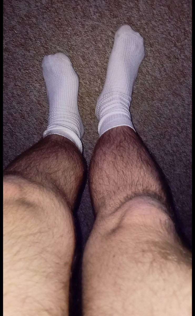 HornyBritLad000's tweet photo. @Property4everX My pretty feet boys https://t.co/VNqqEBfOvi