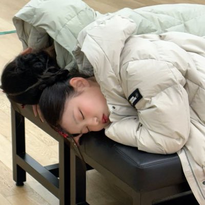 untilioon's tweet image. #NewProfilePic come back jiyoon