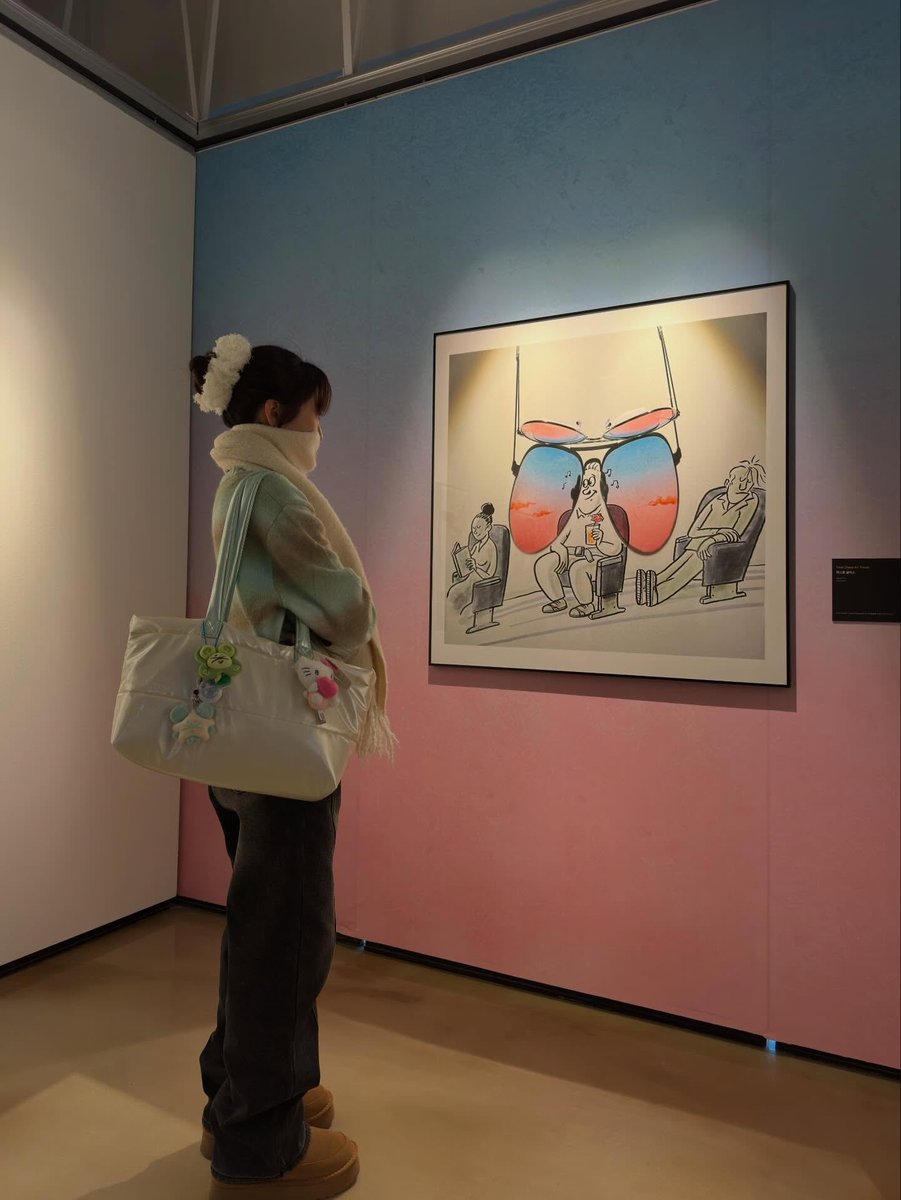 gwsnstagram's tweet image. [#SEOKYOUNG] 📸 seokyoungee post 

This person is a genius 🤔
The whole time I was looking at the exhibition, I was looking forward to his next work
I was like "How can he express this with this object?"
I learned a crazy sense of positivity. 🕶️⚡️

#공원소녀 #GWSN #서경 

(1/4)