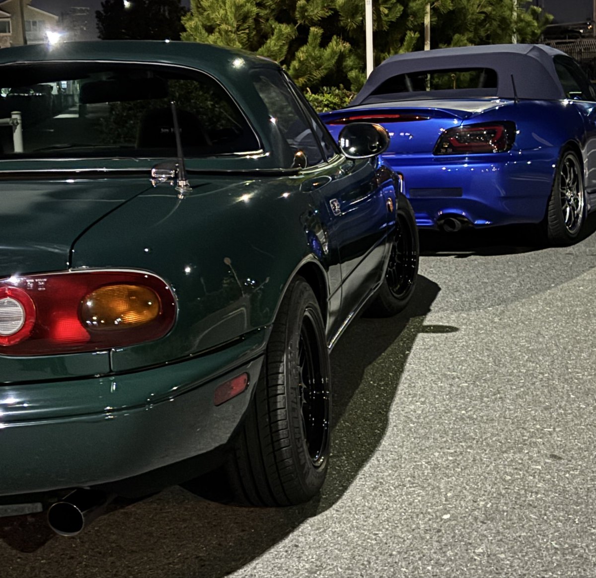 久々な方と会って喋り倒し！楽しかったしS2000相変わらず綺麗だったわ