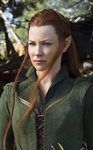 Lordoftheringsu's tweet photo. 🚨 BREAKING: Evangeline Lilly confirmed she has brain damage after an accident in Hawaii.

The Lost, The Hobbit, and Ant-Man actress said she fainted, hit her face on a rock, and was later diagnosed with a traumatic brain injury causing cognitive impairment.

The accident happened months ago; she has now started treatment and thanked fans and colleagues for their support. 

We are all wishing her a speedy recovery 🙏