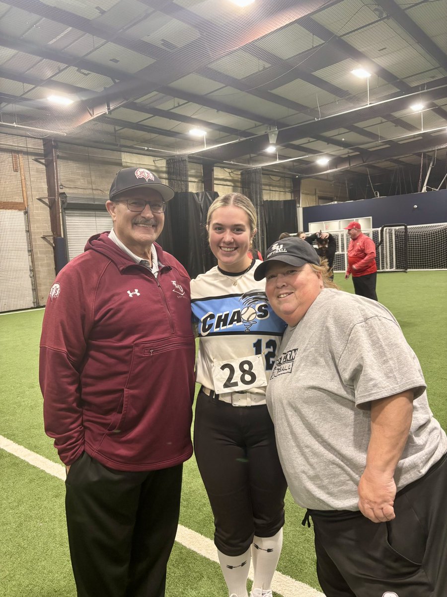 Mia Lamberto 2027 🥎 tweet media