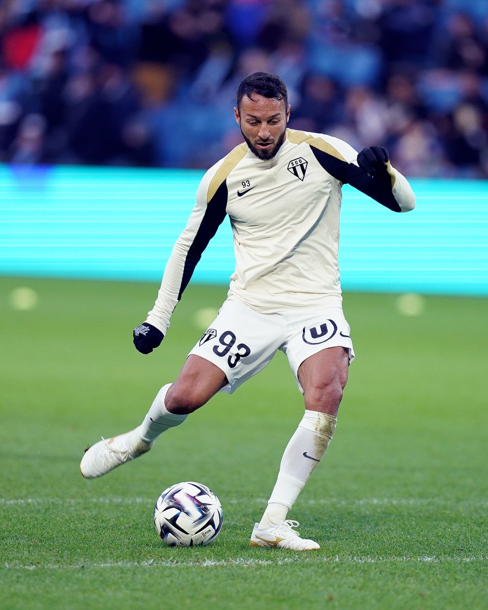 القائد بلقبلة جاهز لهز شباك لو هافر  🤩🇩🇿