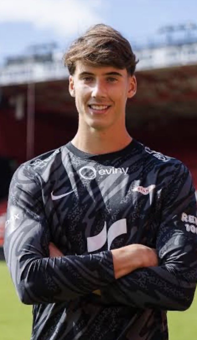 WFCGRONINGEN's tweet photo. Het Noorse avontuur werkt totaal niet voor Tom #Bramel ( 20 π³π± Keeper ) oud #Vitesse
Een verhuur naar #RKC Waalwijk moet zijn carrière helpen maar er is meer interesse in de keeper
Tom Bramel π§€ spreekt o.a. met RKC Waalwijk en nog 2 clubs https://t.co/GgKId43WpF