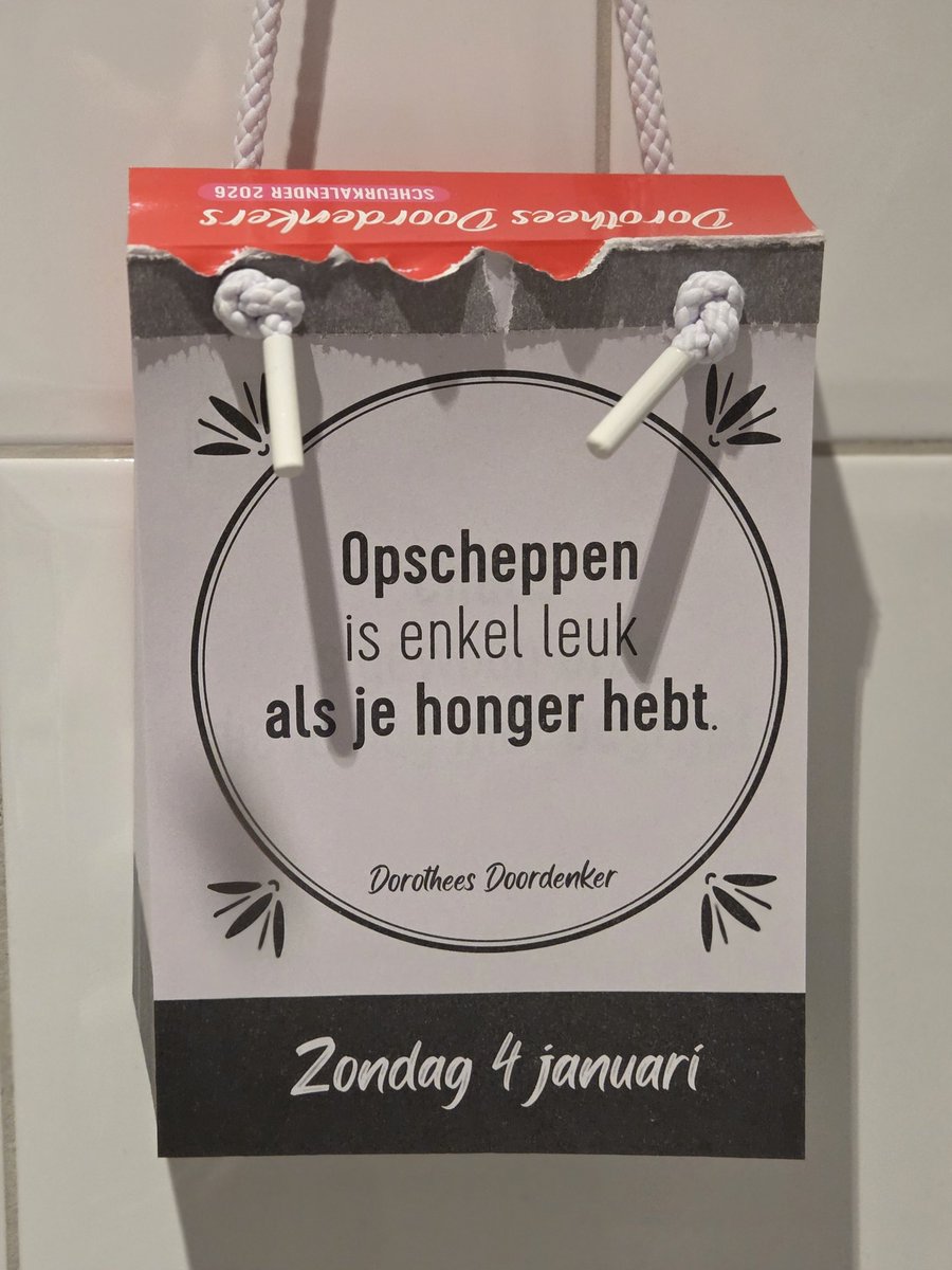 MyrthevanGestel's tweet image. Een latertje vandaag maar hé wel een die goed bij het avond eten past!🍴

Alvast eet smakelijk iedereen.

#kalender #januari #januaryGreetings #January #January2026