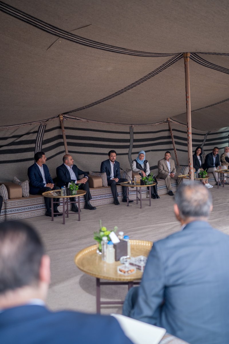 RHCJO's tweet image. خلال لقائه شبابا وشابات من محافظة العقبة، سمو الأمير الحسين بن عبدالله الثاني ولي العهد، يعرب عن تطلعه لأن يشهد العام الحالي حركة سياحية أفضل، لافتا إلى أن الأحداث الماضية التي شهدها العالم أثرت على الحركة السياحية في العقبة
#الأردن