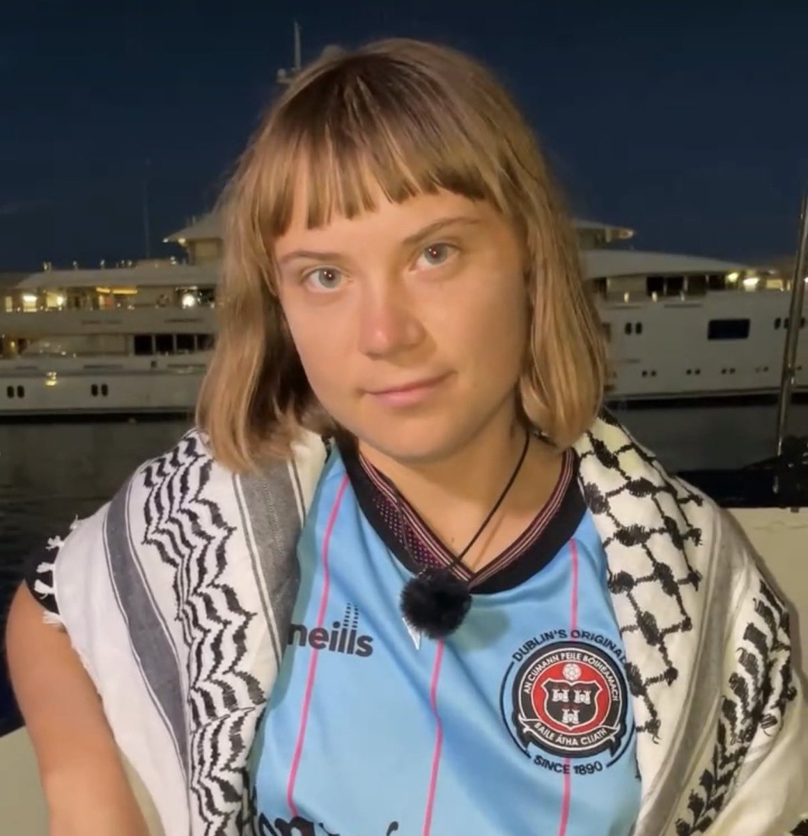 Oli London tweet media