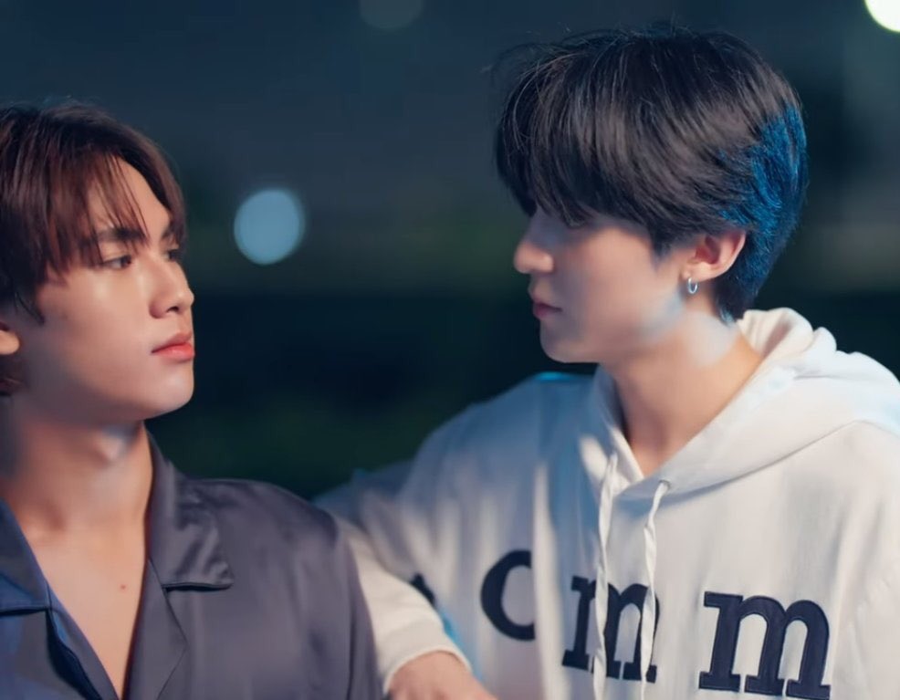 1. พี่อะเลือกน้ำปิง 100%
2. พอจะเดาออกมั้ยว่าพี่จะเลือกเฟิร์ส
3. ยังไงพี่ก็เลือกแพท/ยังเป็นแพทเหมือนเดิม 🆕

ให้เลยคู่ชิพผมโคตรคลั่งรัก เก่งมาจากไหนก็แพ้เธอ

#DMDFriendshipSS3EP3
#เก่งน้ำปิง #KengNamping 
#เติ้ลเฟิร์สวัน #TleFirstone 
#rryjinnn #chira_patt