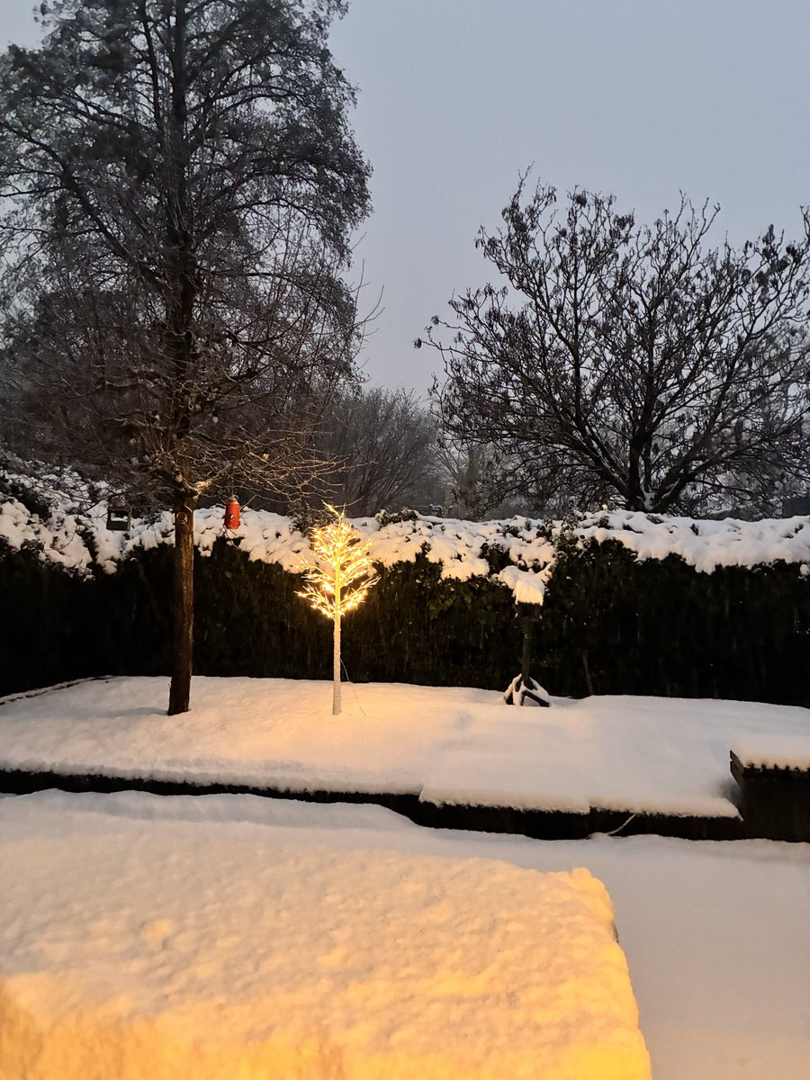 boevrie's tweet photo. Mooie winterse zondag in #IJsselstein https://t.co/yLcd92qAqQ