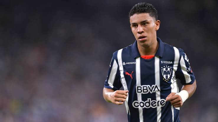 Johan Rojas tinha preferência pelo Athletico, mais o clube confirmou que não seguirá com a contratação!!!

INFO: <a href="/Canal3Pontos/">Tiago Marchezini</a>