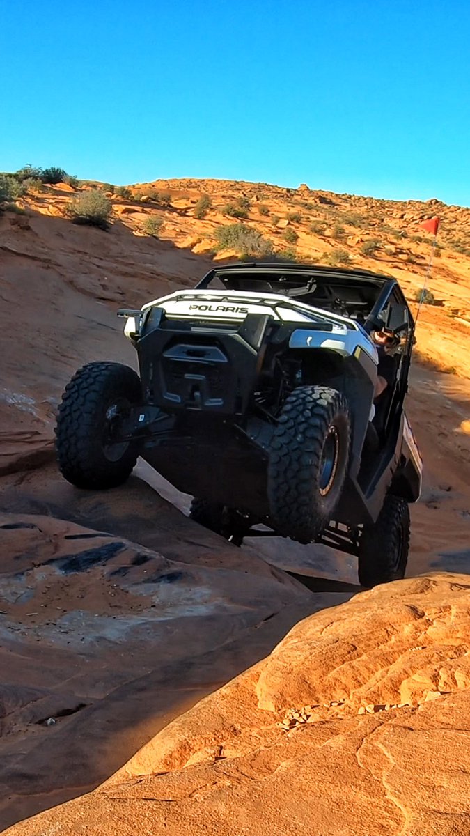 UTV Guide tweet media