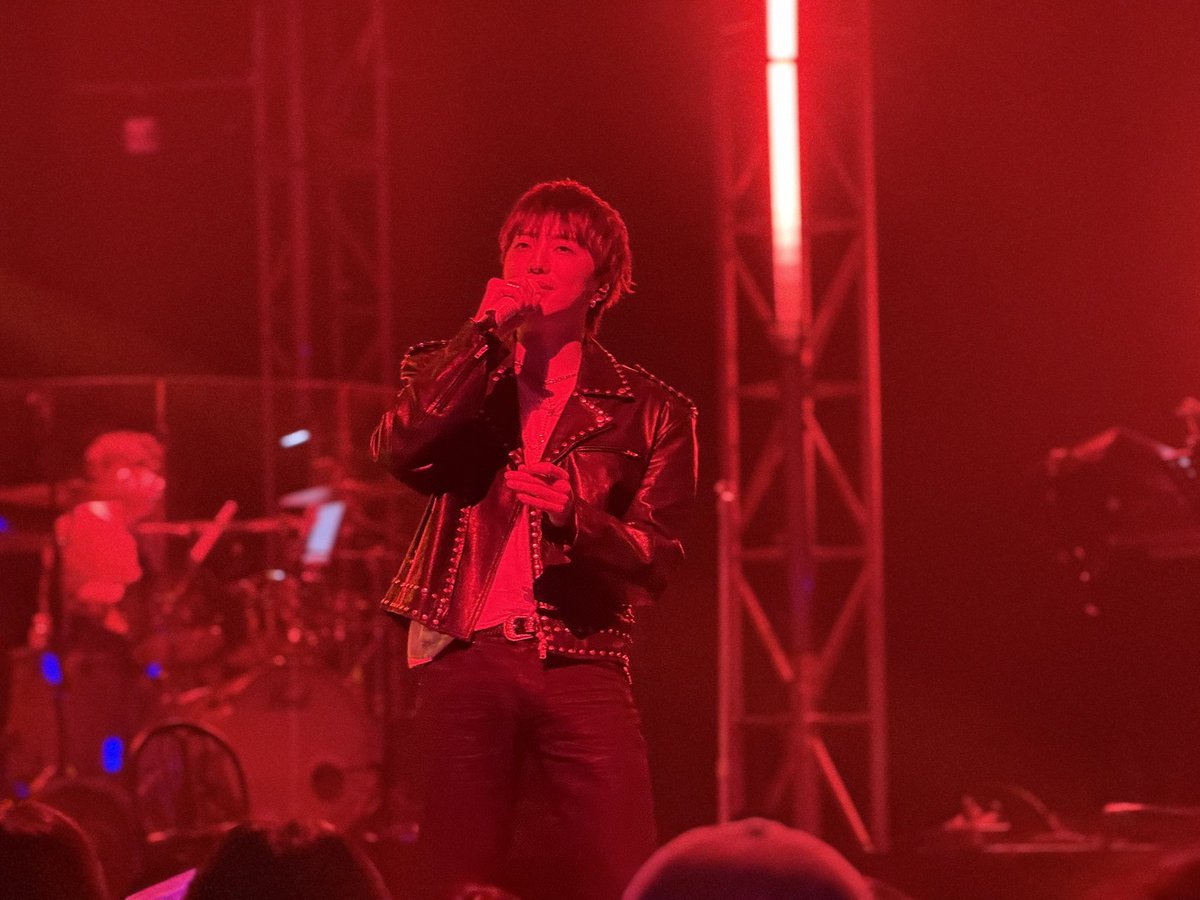 win4444ner's tweet photo. #PASSAGE2_CONCERT_TOUR
#강승윤 #위너 #강승윤전국투어
@official_yoon_ https://t.co/wKl6MHoDnq