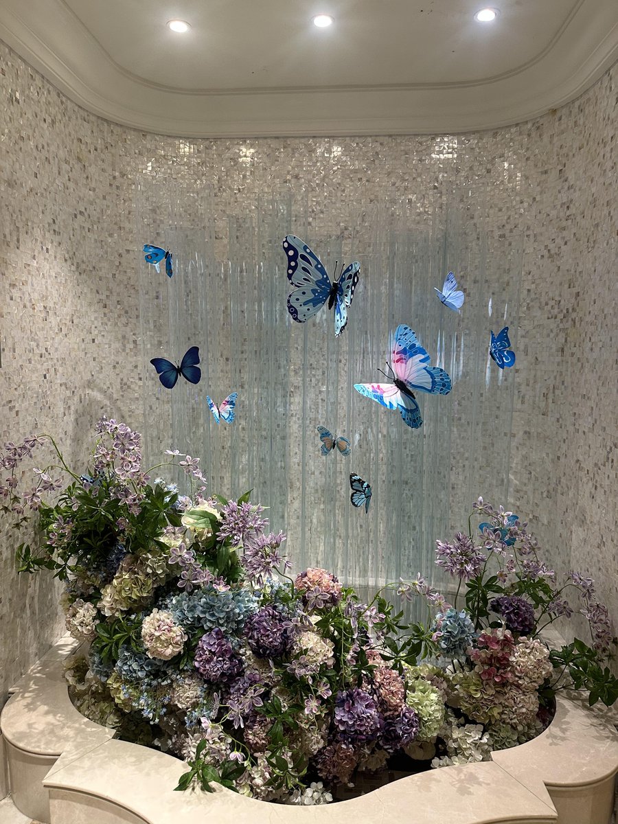 MichaeHT's tweet image. 今夜はリラックスするためにスパに来ました。ここの装飾は本当に美しいです、ハハ。