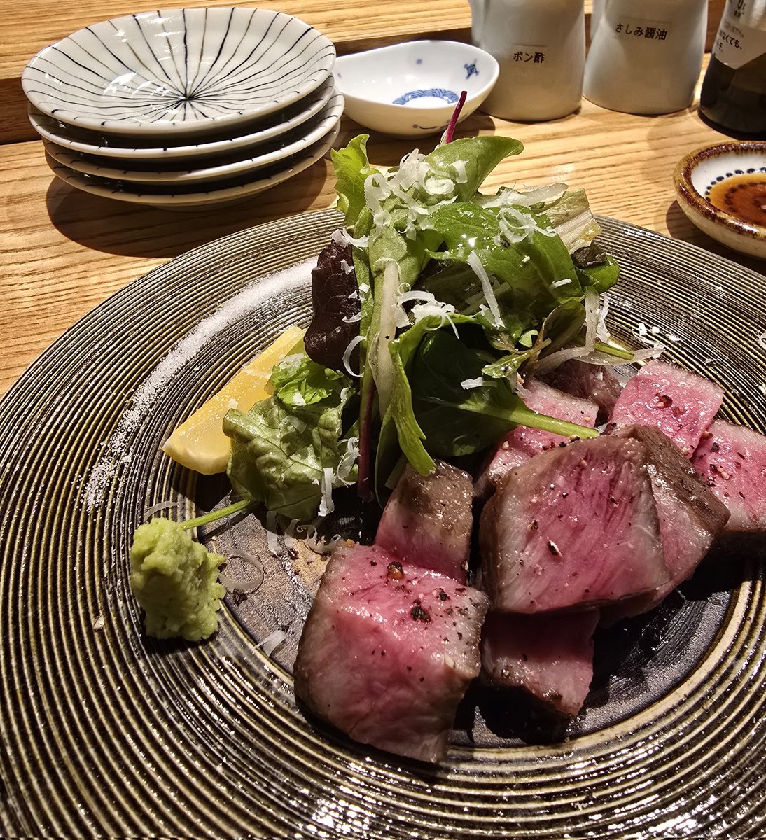 Elizabe__th's tweet photo. 田中田から独立した人がやってるから美味しいに決まってるんやけど
めーっちゃ食べたのにばり安くてﾋﾞｯｸﾘ

正月の間に4㌔太ってた𓃟⋆⋆
やばいです(º∀º) https://t.co/nsHKtnTulO