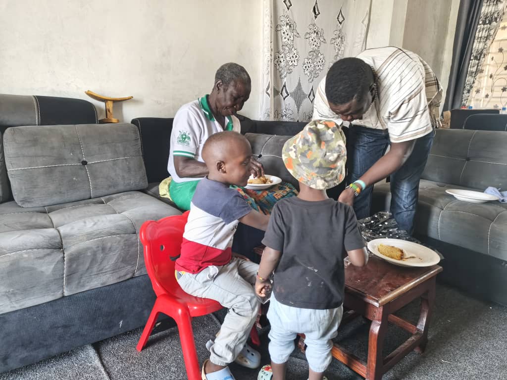 opingopiandy's tweet photo. It's a double blessing in this new year as my mother makes 70 years. My boys and I had to cut a cake to celebrate her. Happy birthday Mama. May Almighty Allah's favors be upon you. https://t.co/VgFjQRXadv