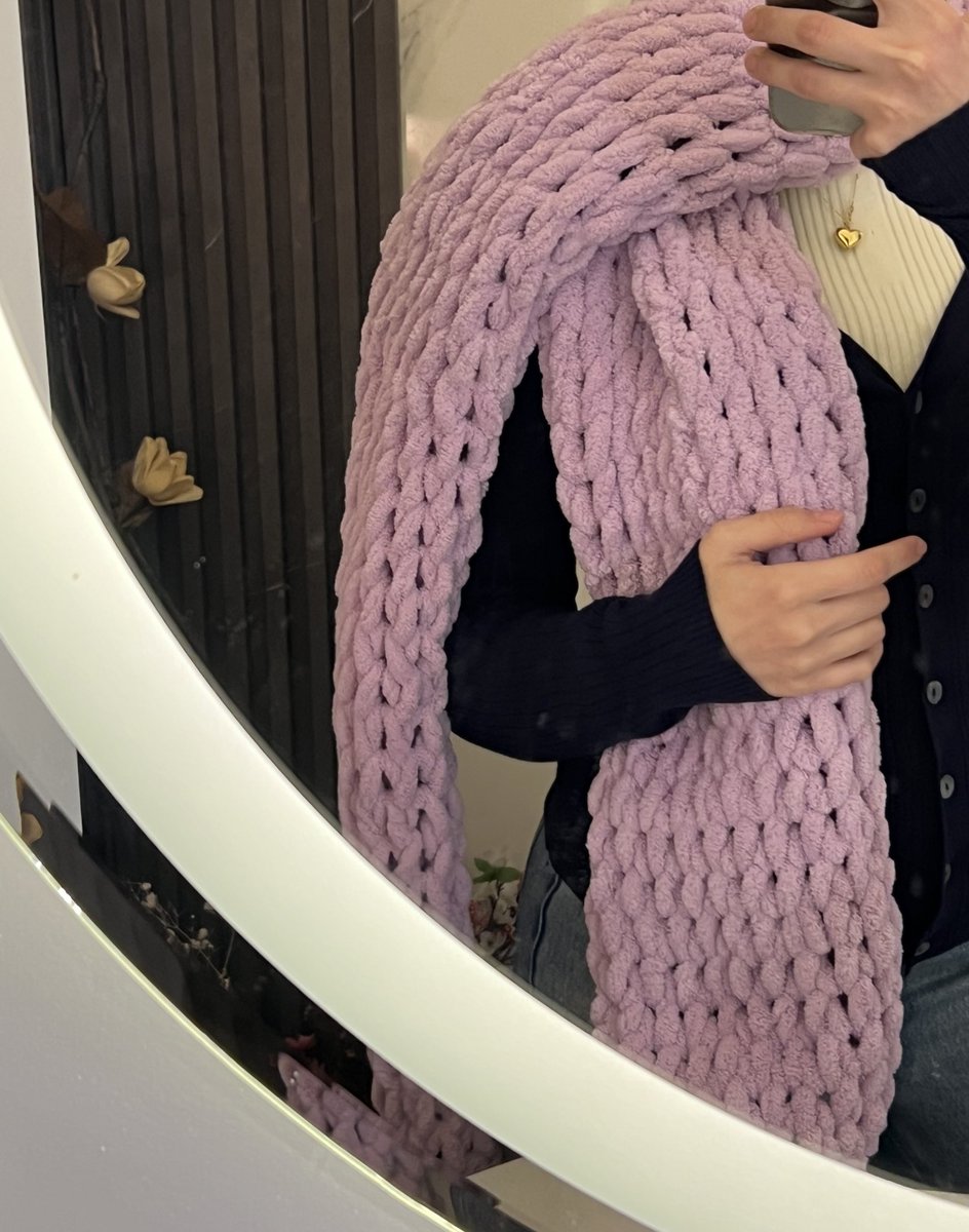 _3B90's tweet image. شوفو السكارفات الي بعملهم 😋🤍