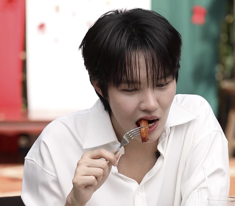 introducktive's tweet image. DMD ไม่ให้ดารากินข้าวเหรอ 555555

KENGNAMPING TLEFIRSTONE X JENNIFERKIM
#เมาท์กับคิ้มxเก่งน้ำปิงเติ้ลเฟิร์สวัน