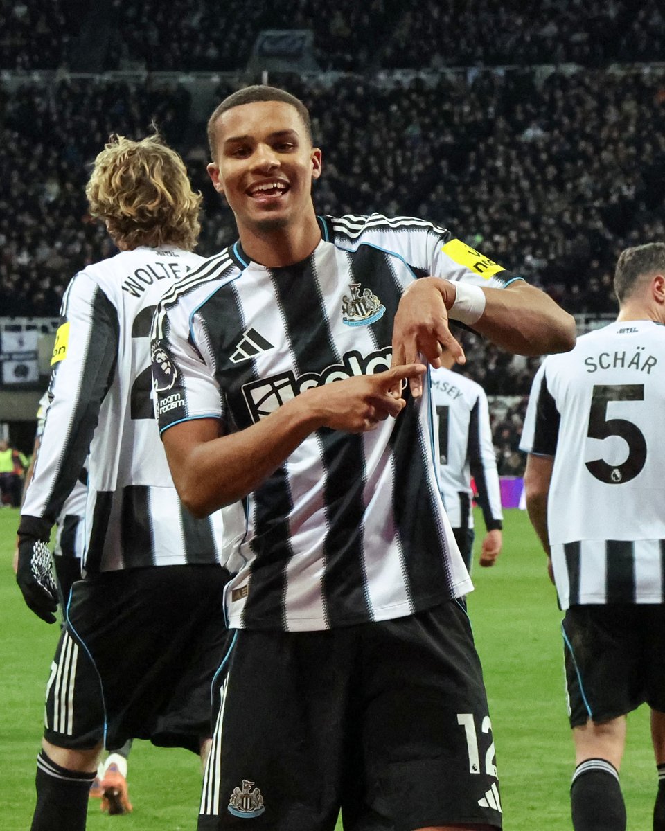 NUFC's tweet photo. MALICK THIAW, THIAW, THIAW 🔊 https://t.co/PSLZv4VP6p