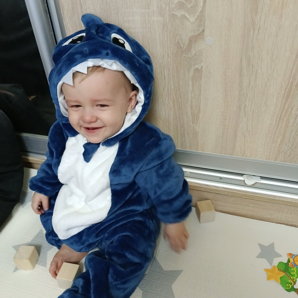 А вот такую прелесть прислала моя подруга вместе с офигенным чаем и вкусняшками на новый год 😊