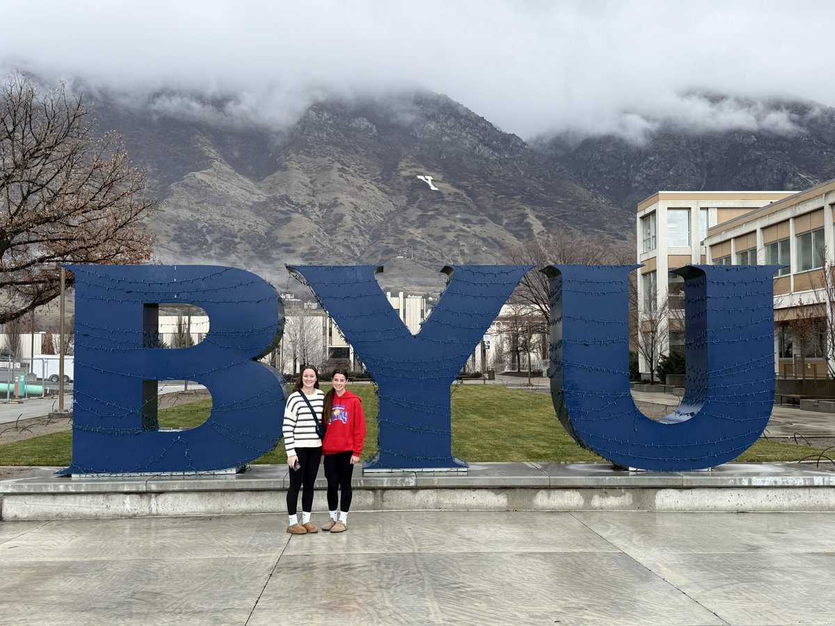 ZoeBassham's tweet photo. Camping at @byusoftball 💙 thanks @allie_schnee @A__Mascarenas 🙏 good times with @itspaigechild @EllouiseKoester @evelynkoester26 https://t.co/1nOaGsCjCS