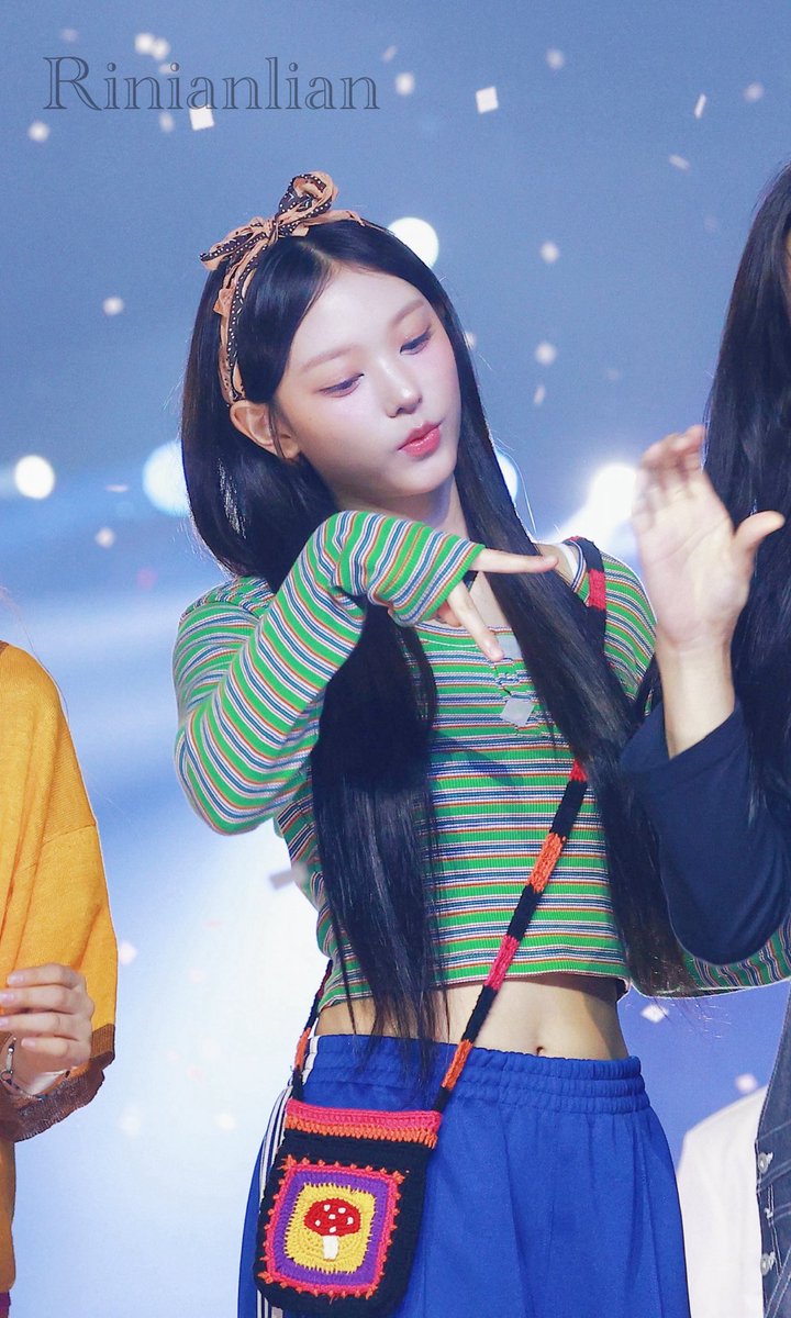 5150NL_'s tweet photo. 240602  K-WAVE Concert

Just like a doll👅

#HAERIN #해린 
#NewJeans #뉴진스 https://t.co/DbqutROrhH