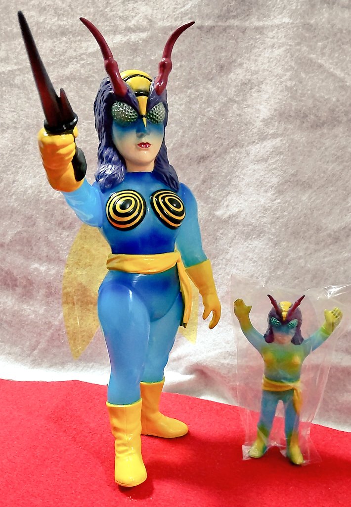 RT @mechersyumitto: 新年迎えての最初の投稿は、メディコムトイさんの