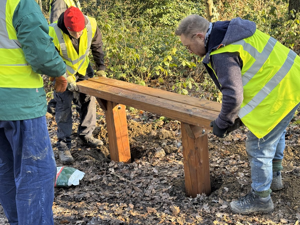 On a very cold, but sunny morning, 29 people showed up at our first Task Event of the year, yesterday. We could not have done it without you, our wonderful #volunteers! <a href="/derby_parks/">Derby Parks</a> <a href="/oakwoodderby/">Oakwood Derby</a> <a href="/RSPBEngland/">RSPB England</a>