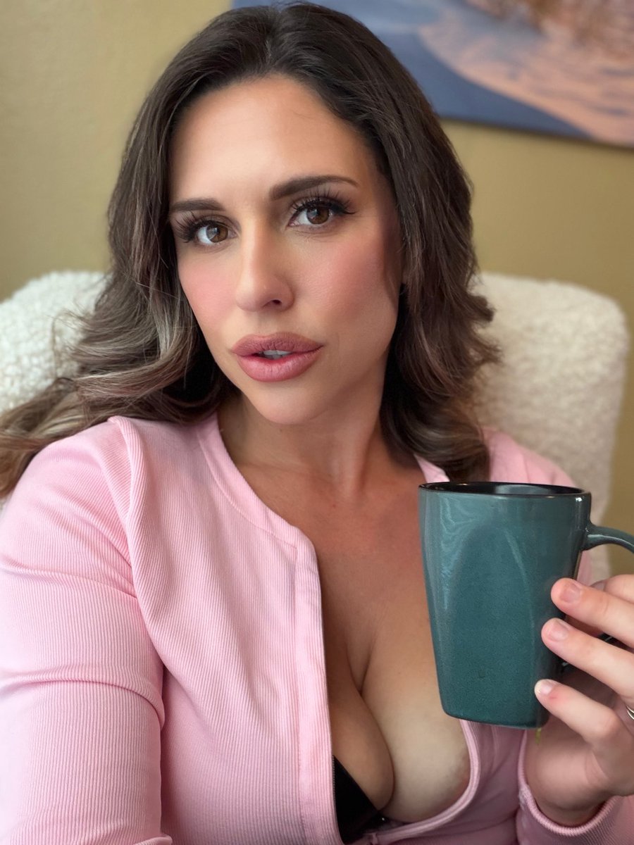 Milfparadise tweet media