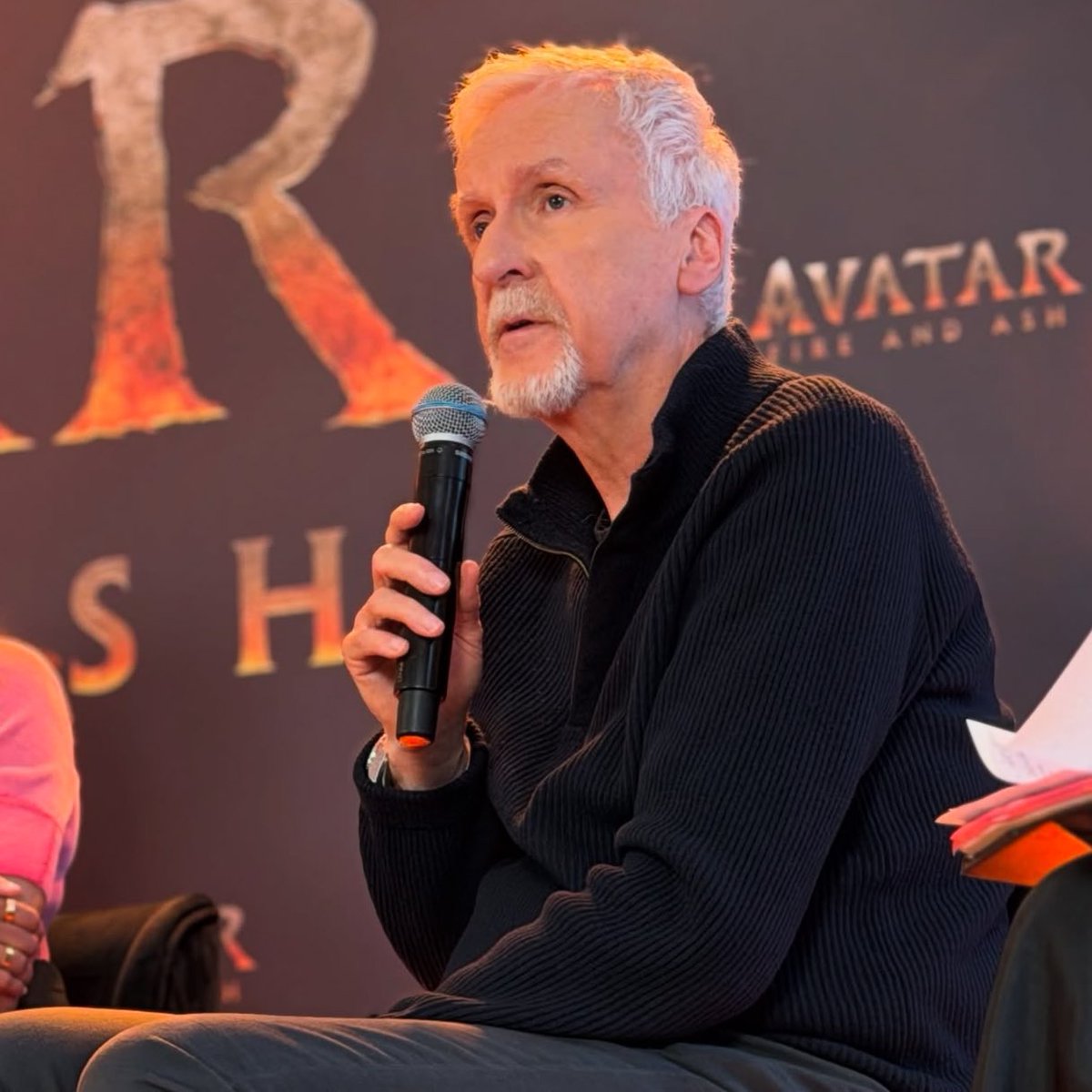 gaak_fr's tweet photo. 🚨HISTORIQUE : James Cameron est le premier réalisateur à avoir 4 films ayant rapporté plus d'un milliard de dollars au box-office. 💸

👉 Titanic = 2,26 Milliards
👉 Avatar = 2,92 Milliards
👉 Avatar : La Voie de l'eau = 2,34 Milliards
👉 Avatar : Feu et Cendres = 1 Milliard https://t.co/4zTTN98Ntx