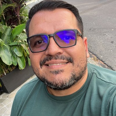 meliasr87's tweet photo. #NuevaFotoDePerfil https://t.co/WdXLGJGqAl