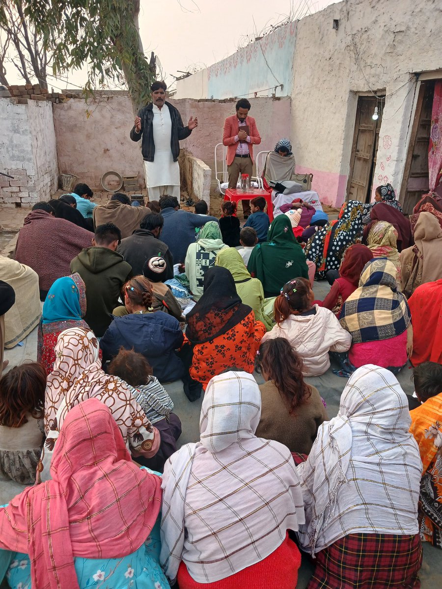 Amir ✝️👑⛪️📖✨️ tweet media