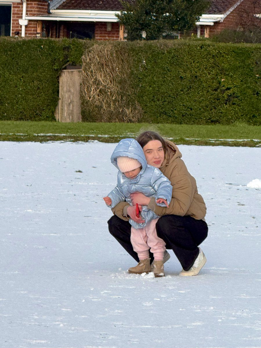 ProtsVika's tweet photo. Daughters🥰❤️ https://t.co/DXimAPFhyO