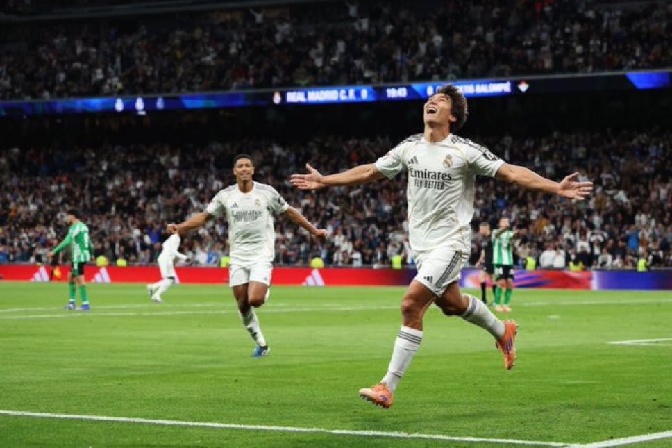 YihiRM's tweet photo. DON GONZALO GARCÍA

Tres golazos hoy en el Bernabéu. 

CRACK https://t.co/fN300SDlwF