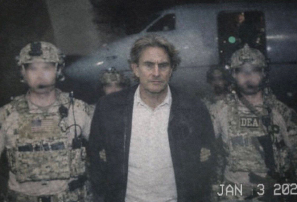 vansthfc's tweet image. Saquen al cagon este