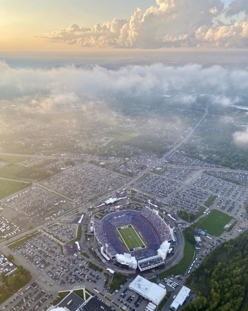 SleeperBills's tweet photo. I am starting to get emotional… #BillsMafia https://t.co/sZGDIKecwm