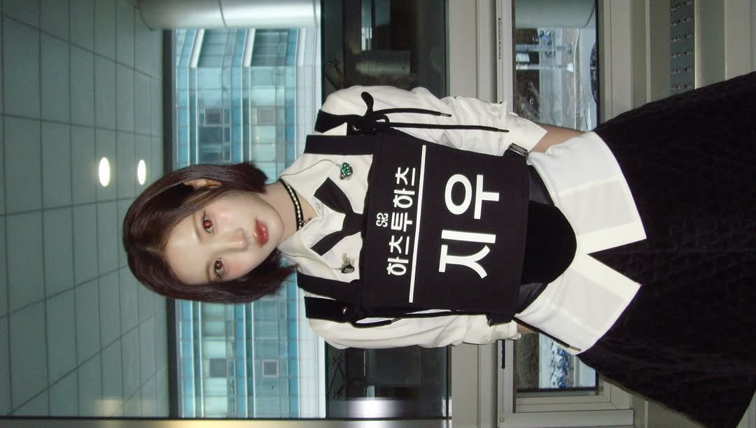 ﹙INSTAGRAM - 04.01.26﹚

› #JIWOO : 2025.12.31

∿ #최지우 #HEARTS2HEARTS #하츠투하츠