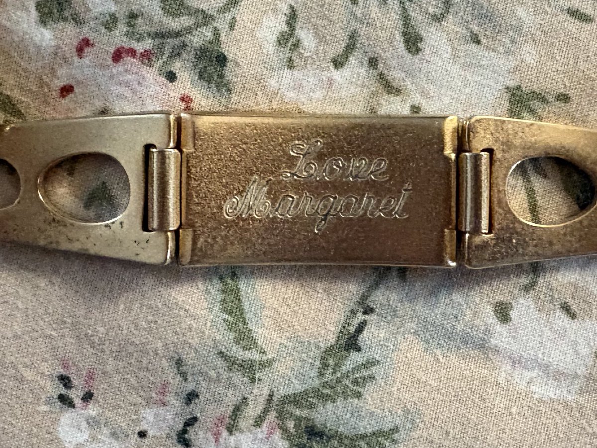 bitingchild's tweet image. My papa always gives us his old clothes and jewelry and I found this bracelet. She loved that goofy old dude so much 🥺