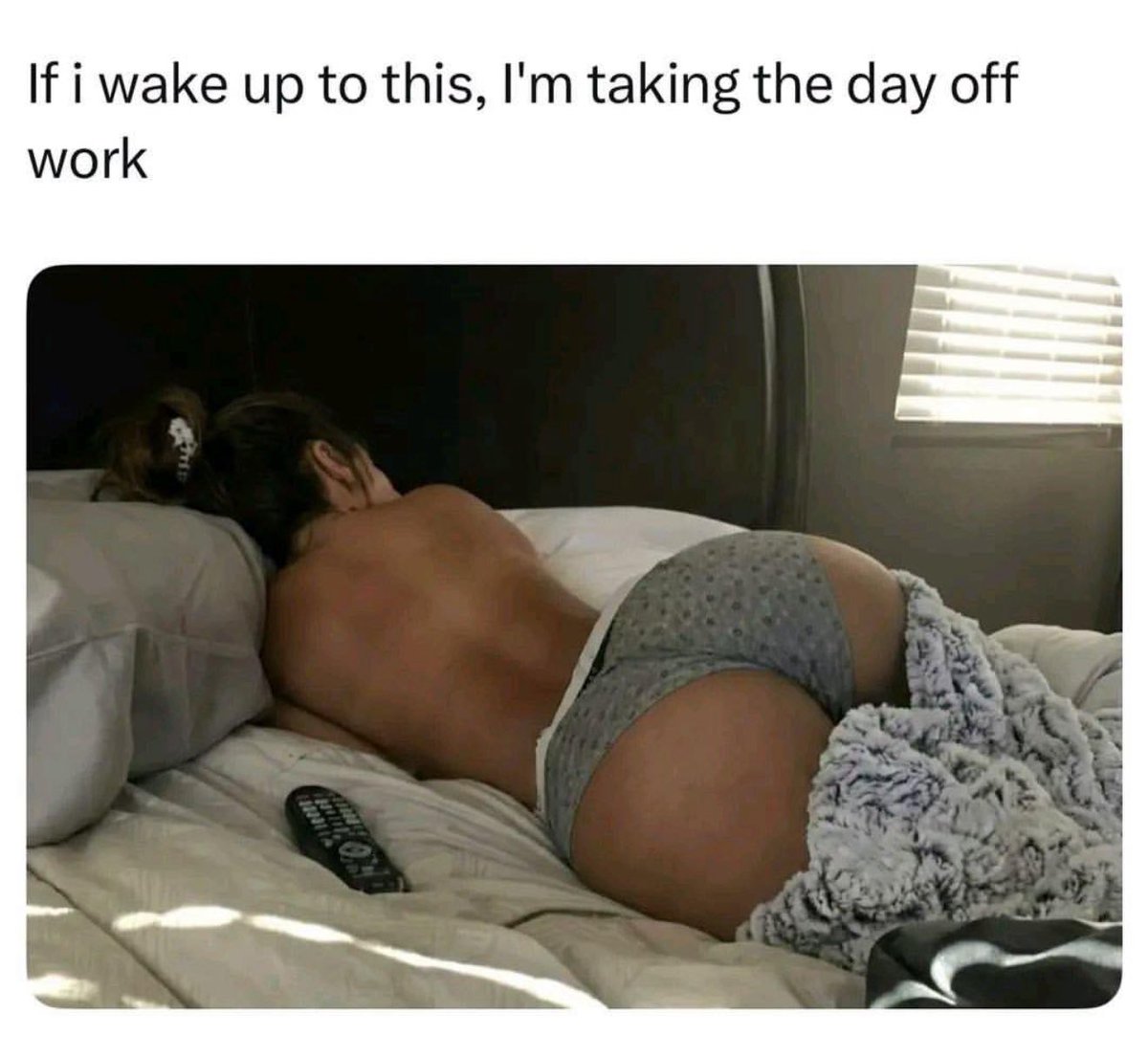 downbadcomment's tweet image. 