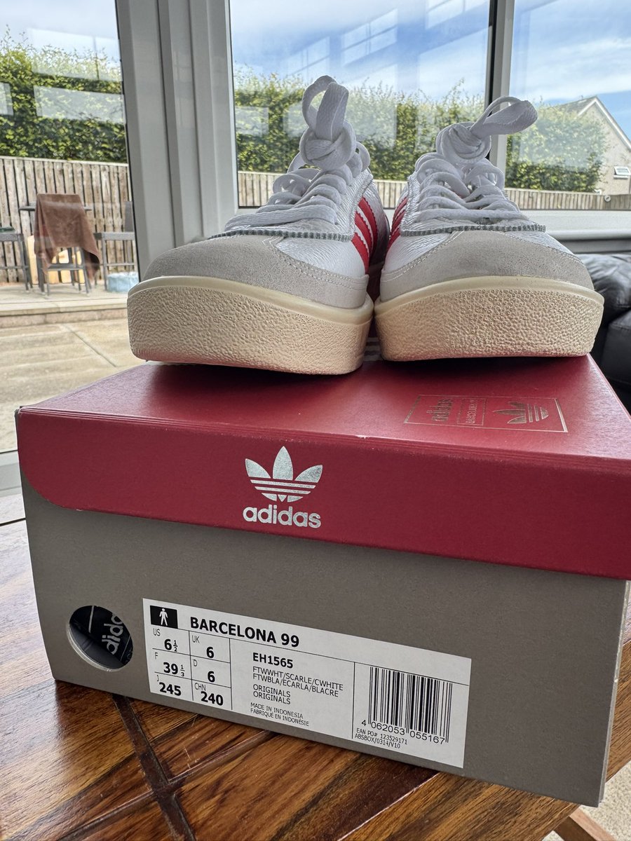 M30WLC's tweet photo. @adiFamily_ adidas Barcelona 99 Manchester United UK6 EH1565 08/19 BN OG Box
No tags, only ever tried on
£70 TYD PayPal F&amp;F

@T_C__B_S_T https://t.co/0pr3kDC53w