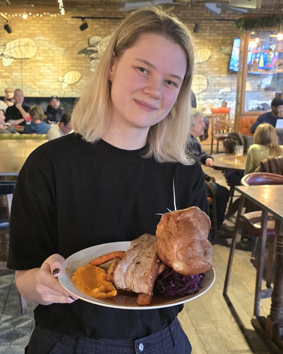 Feeling the cold? ❄️ Step inside and indulge in a hearty Sunday roast! Pork, beef, chicken, or vegan wellington - we've got you covered. 

Our kitchen is open for dinner until 9pm

@youngspubs #youngspubsundays