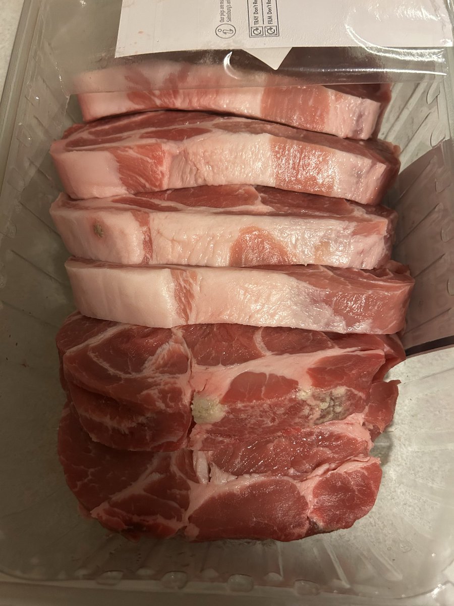 belcher91's tweet photo. @sainsburys why come my pork steaks have mould growing on them please?? https://t.co/zS8yqiJbYJ